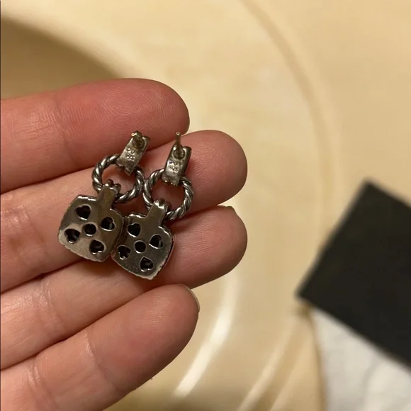 Authentic David Yurman silver and black onyx earrings. - Picture 4 of 5